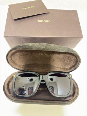 Tom Ford Women's Black Sunglasses - Oversized Fashion Frames, model: FT0502